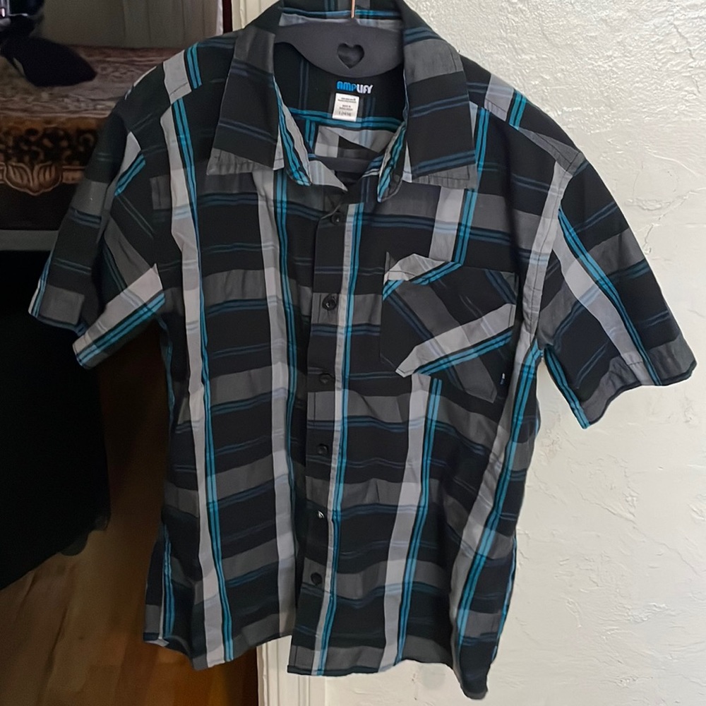 Boys Amplify button down shirt size L (14-16)